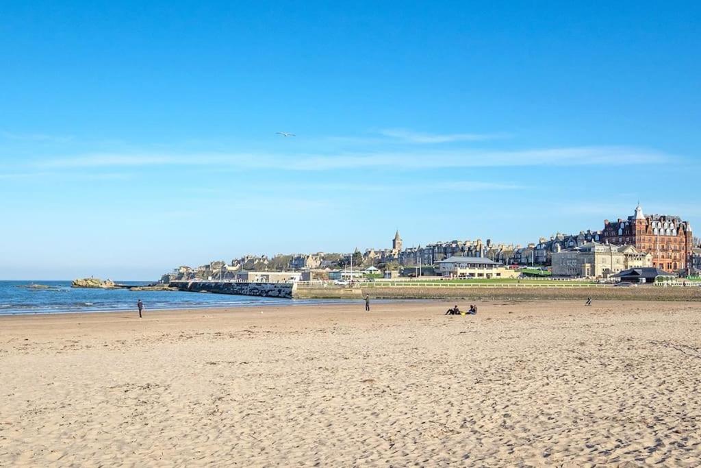 Central St Andrews 2 Bed Apartment Esterno foto